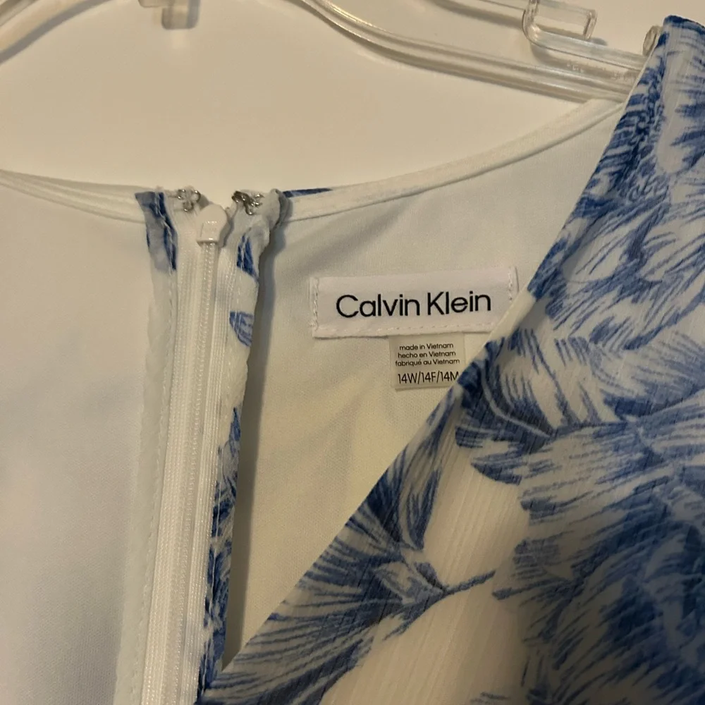 NWOT Calvin Klein Floral Blue and White Dress - Picture 2 of 2